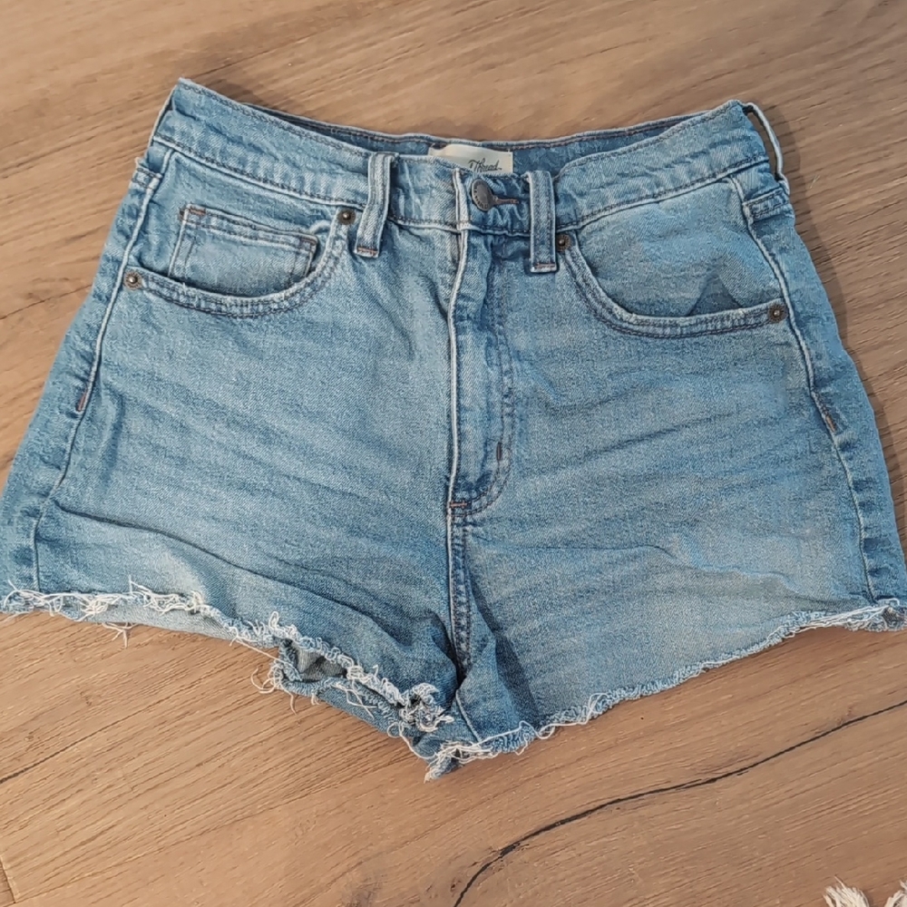 Universal Thread Blue Jean Shorts Size 4